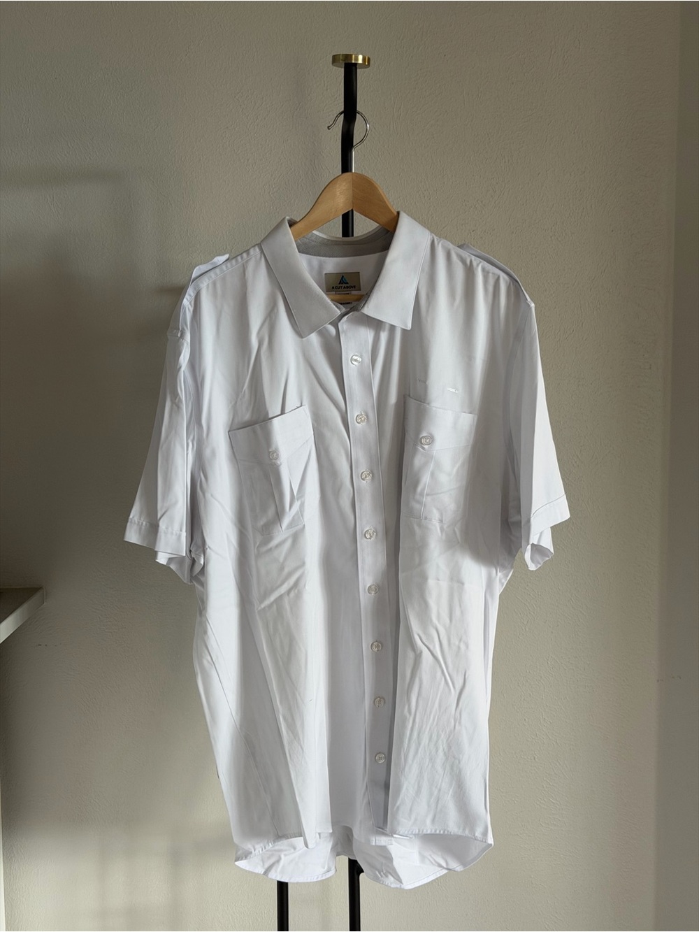 Men's A Cut Above White Short-Sleeve Pilot Shirt